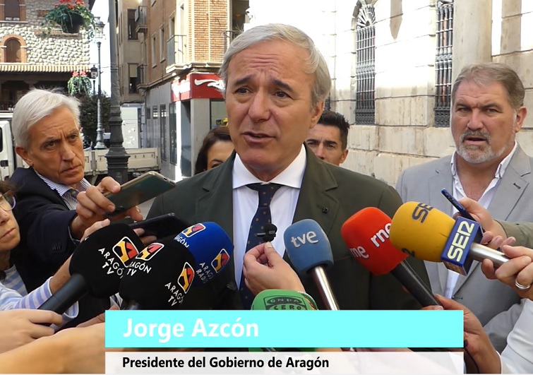 President Azcon insists that medical studies be conducted in Teruel.  The university president is very reserved